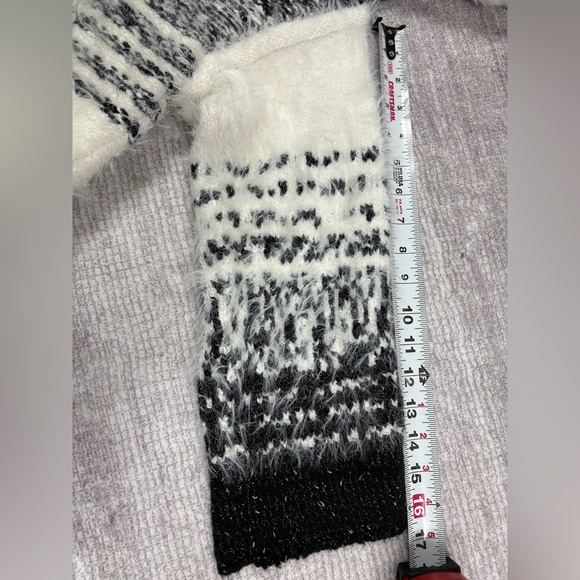 Pilcro Anthropologie Eyelash Hoodie Sweater Cropped Women’s S Cozy Soft Tribal - Picture 7 of 11